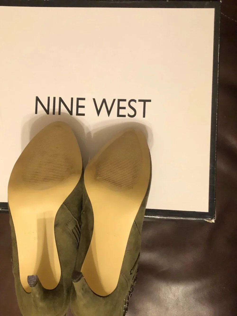Nine West Gesao Olive Green Faux Suede Lace-Up Heeled Ankle Booties Size 8